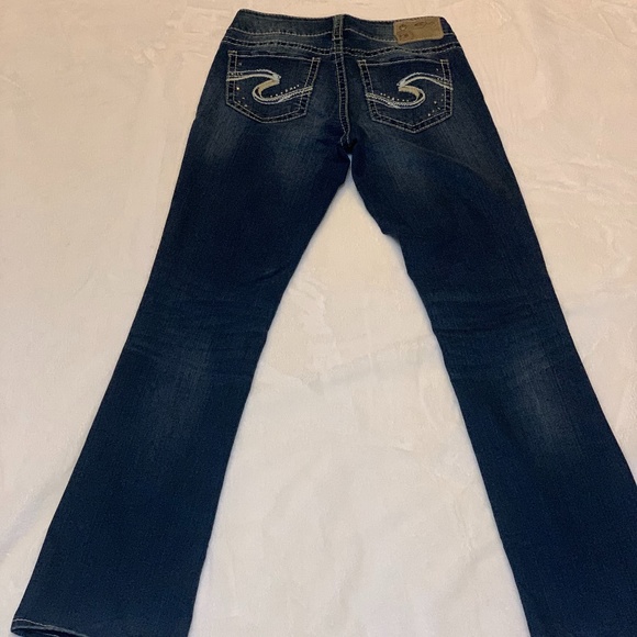 Silver Jeans - Picture 2 of 3